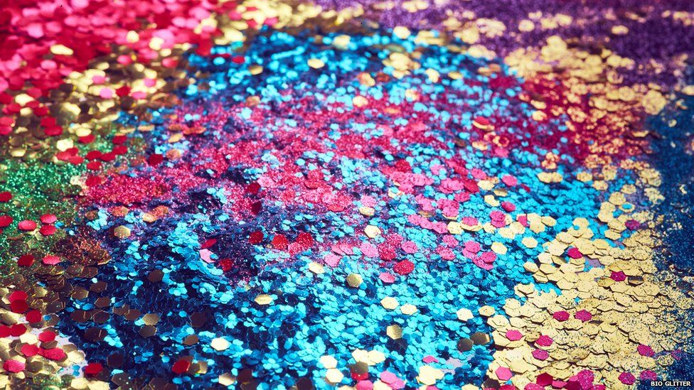 Glitter: um microplástico gerando problemas ambientais nos oceanos!